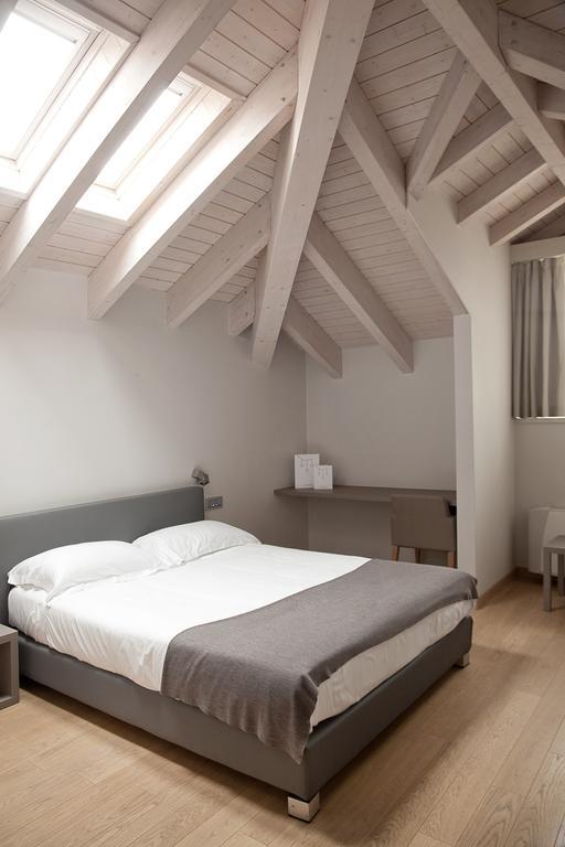 Hotel Di Varese Esterno foto