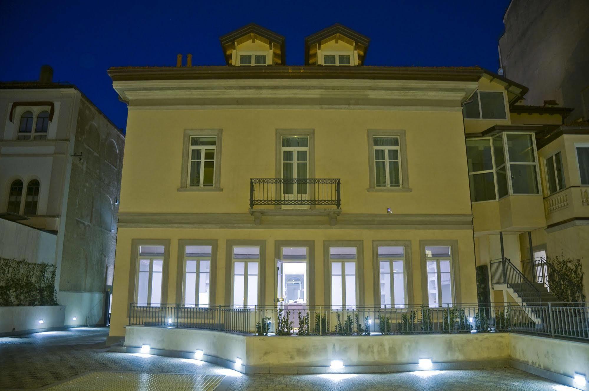 Hotel Di Varese Esterno foto